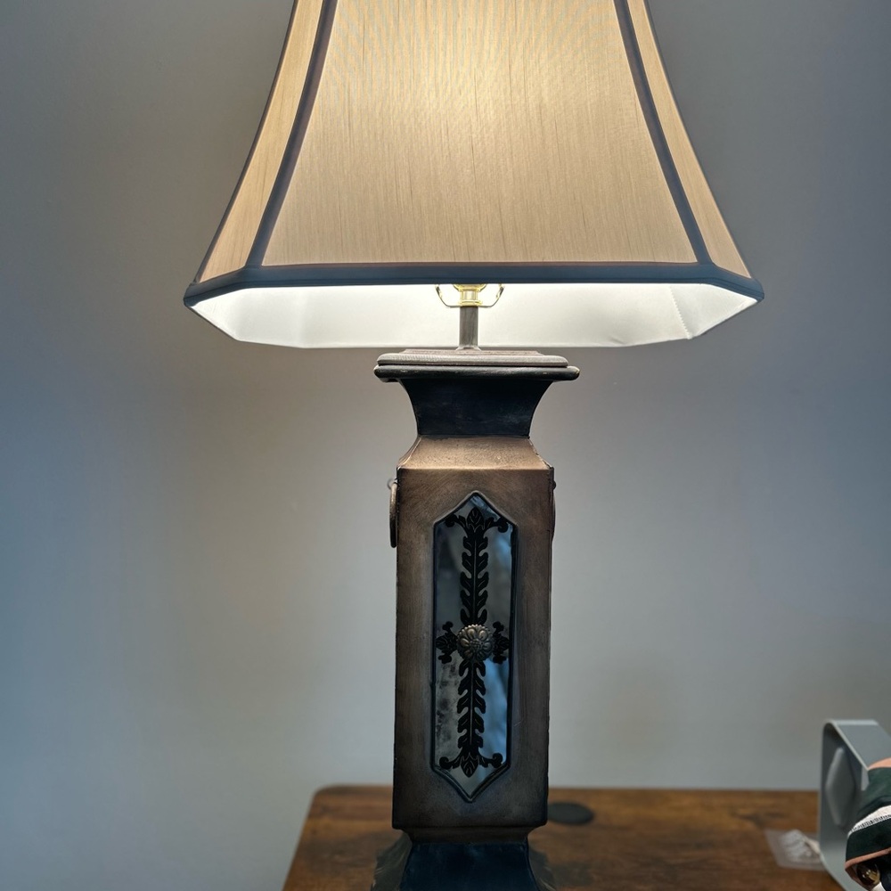 Elegant Brown Table Lamp